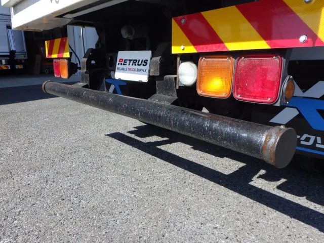 リヤバンパーにキズ・サビがあります。|いすゞ フォワード TKG-FRR90S1(2WD)の写真42