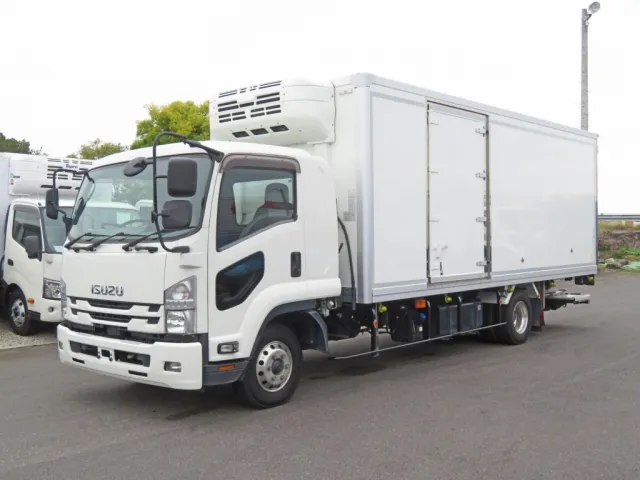 いすゞ フォワード 2PG-FRR90T2(2WD)の写真1
