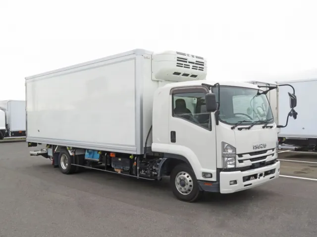 いすゞ フォワード 2PG-FRR90T2(2WD)の写真2