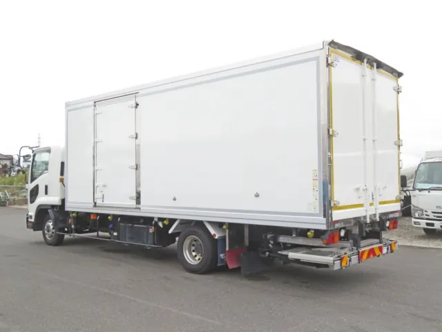 いすゞ フォワード 2PG-FRR90T2(2WD)の写真3