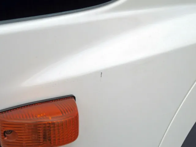 助手席ドアに小キズがあります。|日野 プロフィア 2DG-FW1AHGの写真11