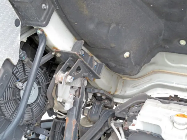 キャブ下面の状態です。|日野 プロフィア 2DG-FW1AHGの写真31