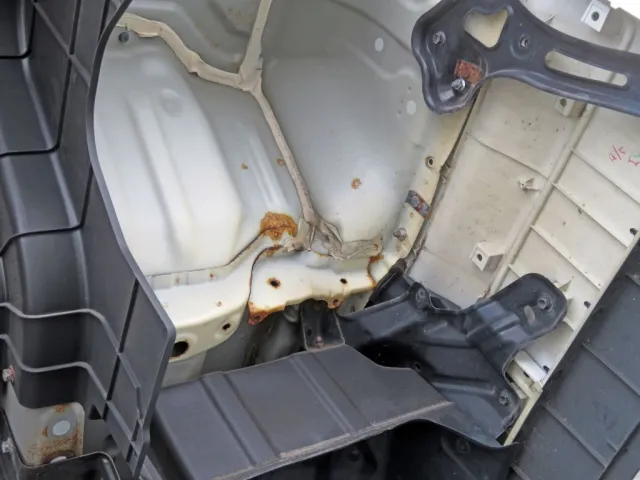 キャブ下面の状態です。|日野 プロフィア 2DG-FW1AHGの写真34