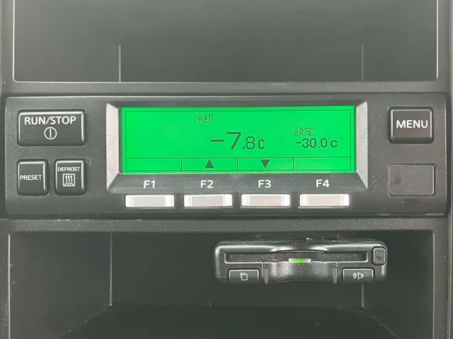 冷凍機は‐30℃設定、22.8℃スタート1Hで-7℃確認済みです。|いすゞ フォワード 2PG-FRR90S2(2WD)の写真19