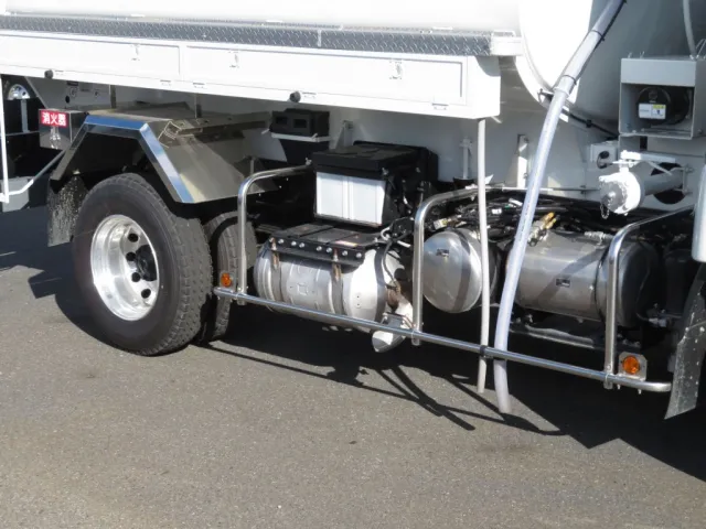 三菱 ファイター 2KG-FK72F(2WD)の写真18