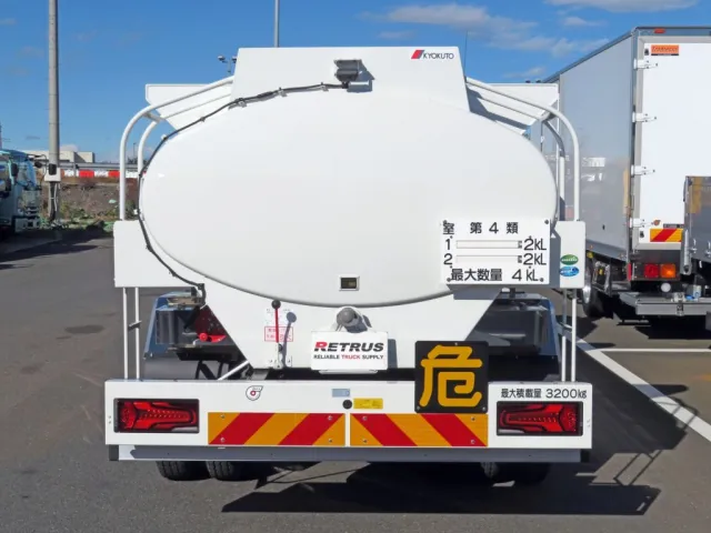 積載物は第二石油類及び第三石油類です。|三菱 ファイター 2KG-FK72F(2WD)の写真22