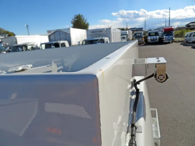 三菱 ファイター 2KG-FK72F(2WD)の写真23