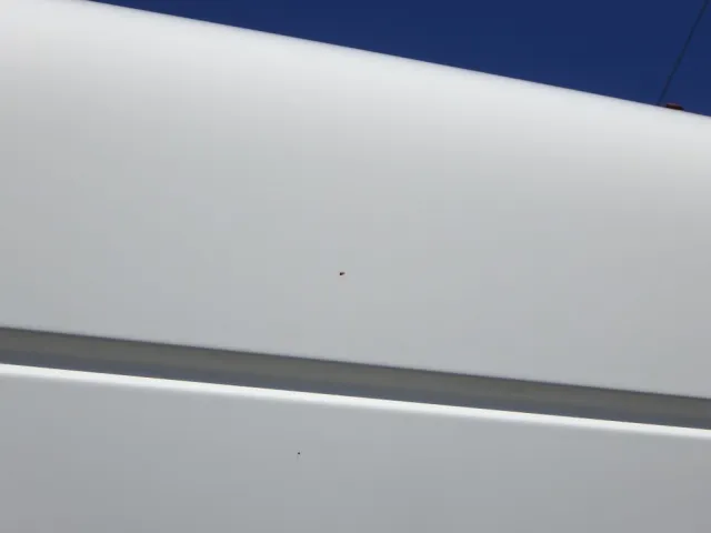 ルーフに飛び石キズがあります。|三菱 スーパーグレート 2PG-FV70HZの写真29