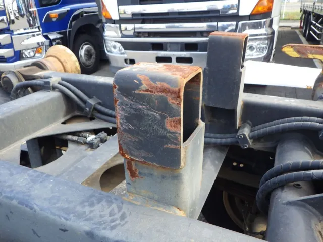 ガイドにキズ・サビがあります。|三菱 ファイター TKG-FK71F(2WD)の写真37