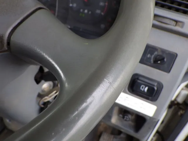 ハンドルにスレがあります。|三菱 ファイター TKG-FK71F(2WD)の写真42