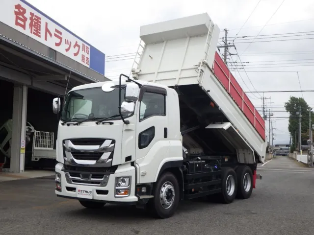 いすゞ ギガ 2PG-CXZ77CTの写真1