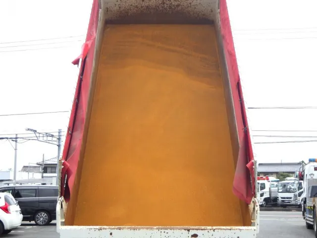 床の状態です。|いすゞ ギガ 2PG-CXZ77CTの写真8