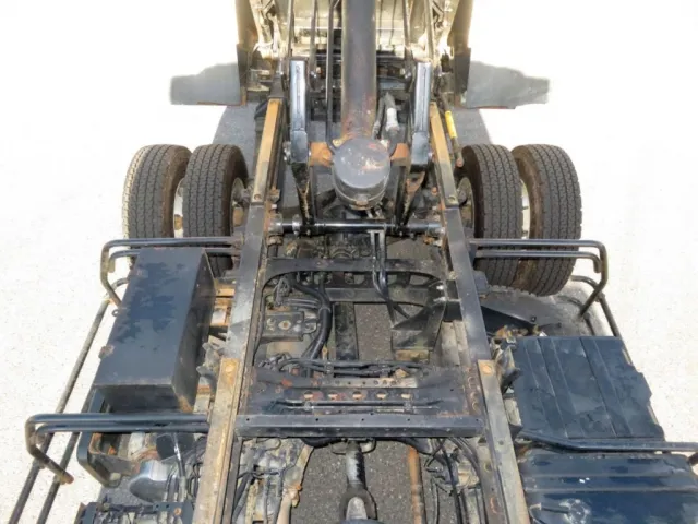 いすゞ フォワード 2PG-FRR90S1(2WD)の写真10