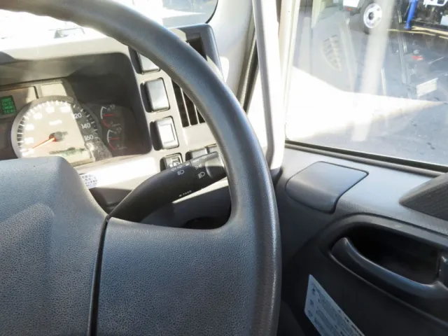 ハンドルにスレがあります。|いすゞ フォワード 2PG-FRR90S1(2WD)の写真31