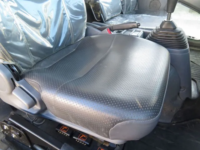 座面の状態です。|いすゞ フォワード 2PG-FRR90S1(2WD)の写真33