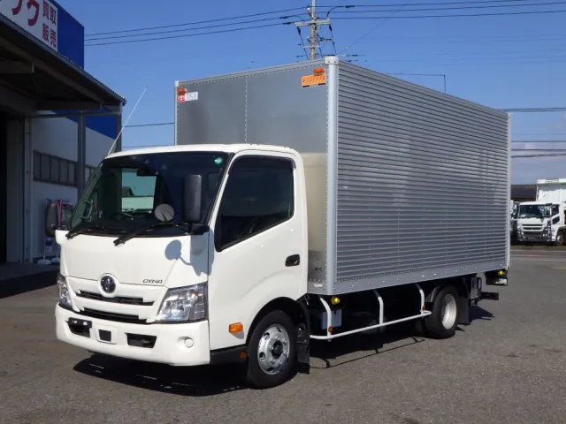 トヨタ アトラス 2KG-XZU712(2WD)の写真1
