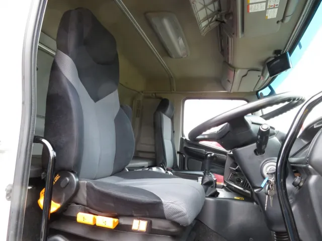 日野 プロフィア QPG-FR1EPEAの写真6