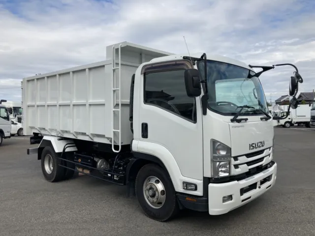 いすゞの4トン土砂禁ダンプです。ダンプは新品袈装です。|いすゞ フォワード 2RG-FRR90S2(2WD)の写真2