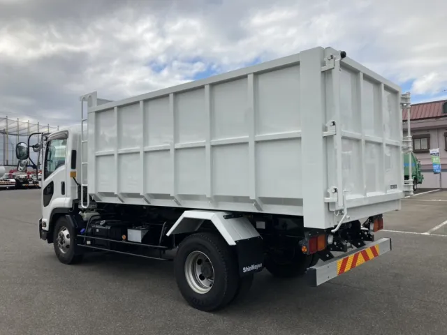 いすゞ フォワード 2RG-FRR90S2(2WD)の写真3