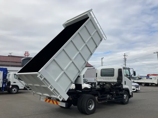 いすゞ フォワード 2RG-FRR90S2(2WD)の写真4