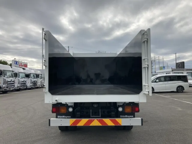 いすゞ フォワード 2RG-FRR90S2(2WD)の写真14