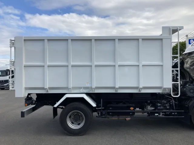 いすゞ フォワード 2RG-FRR90S2(2WD)の写真27