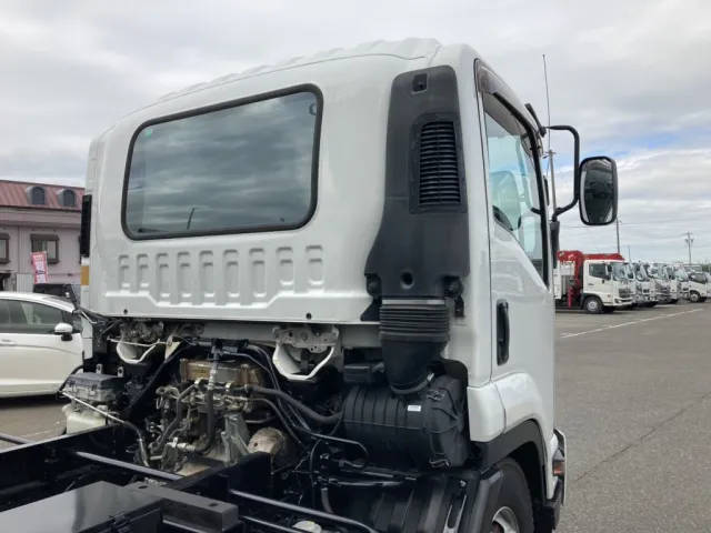キャブバックの状態です。|いすゞ フォワード 2RG-FRR90S2(2WD)の写真29