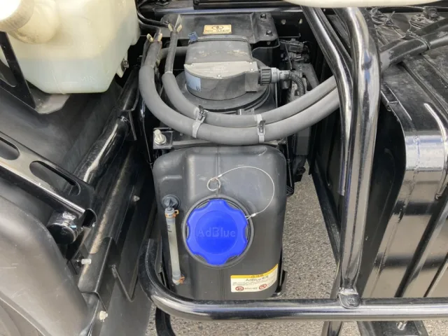 アドブルータンクです。|いすゞ フォワード 2RG-FRR90S2(2WD)の写真33