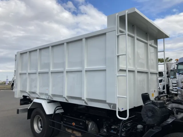 いすゞ フォワード 2RG-FRR90S2(2WD)の写真40