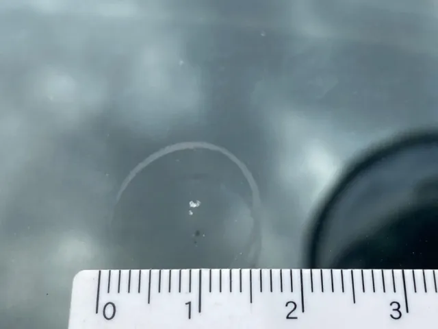 Fガラスに飛び石が有ります。|いすゞ フォワード 2RG-FRR90S2(2WD)の写真43