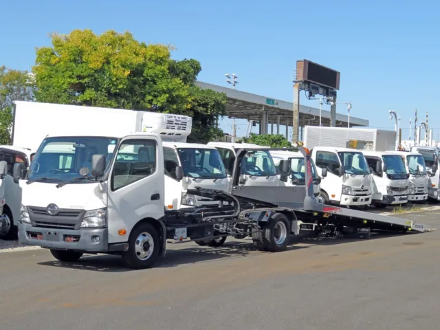 日野 デュトロ TKG-XZU722M(2WD)の写真1