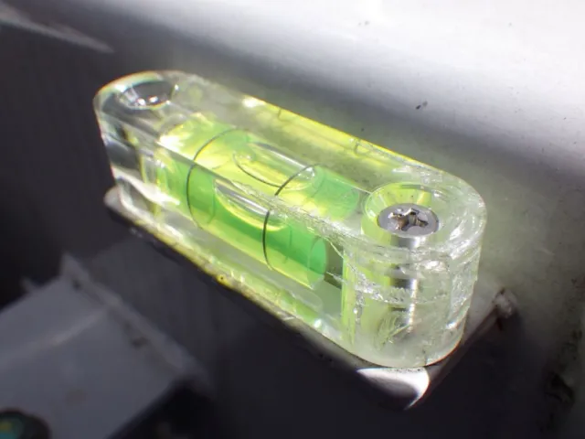 水準器にヒビがあります。|三菱 スーパーグレート 2PG-FS74HZの写真17