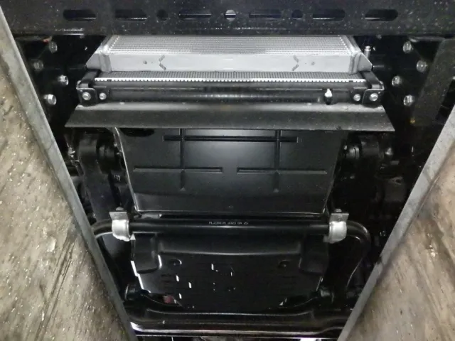 ボディー下周りの状態です。|三菱 スーパーグレート 2PG-FS74HZの写真29