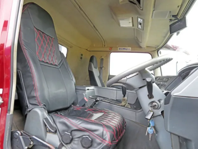 三菱 スーパーグレート QKG-FV60VXの写真6