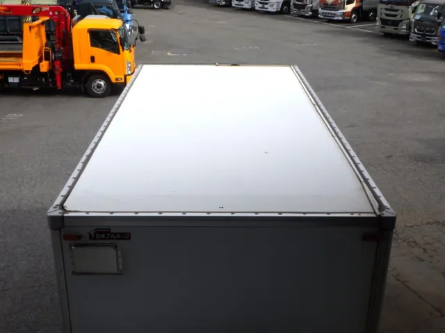 いすゞ エルフ 2RG-NPR88YN(2WD)の写真23