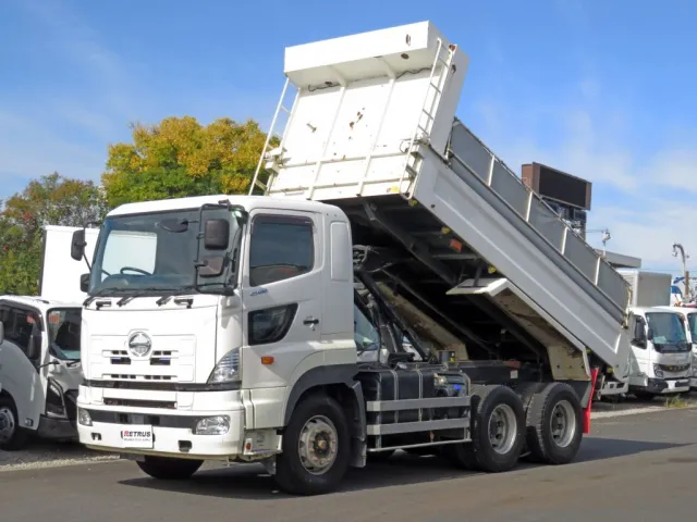 日野 プロフィア QKG-FS1EKDAの写真1