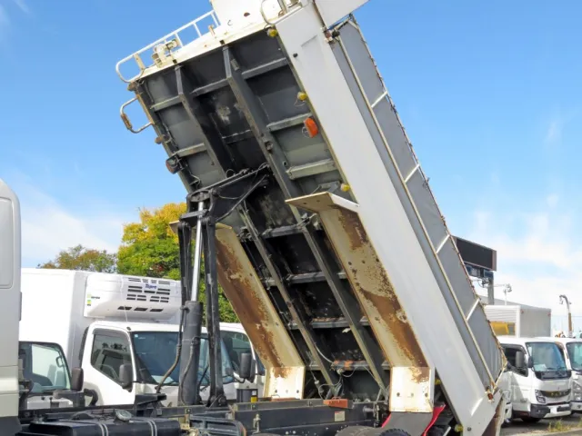 日野 プロフィア QKG-FS1EKDAの写真10