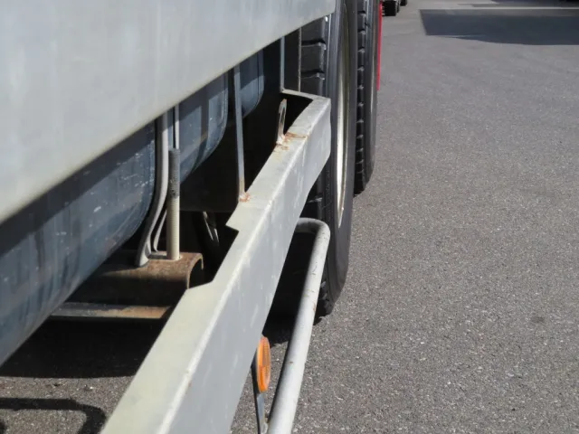 日野 プロフィア QKG-FS1EKDAの写真18