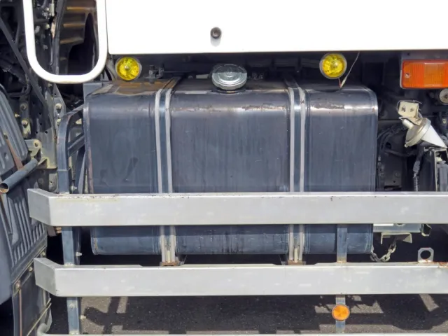 日野 プロフィア QKG-FS1EKDAの写真21