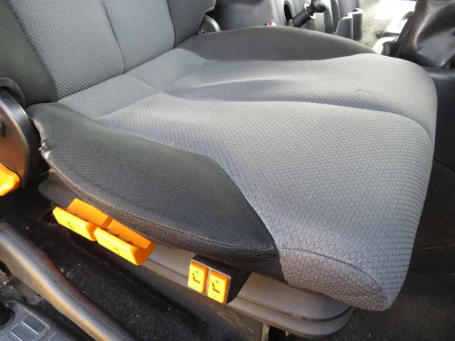 日野 プロフィア QKG-FS1EKDAの写真28