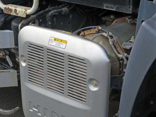 日野 プロフィア QKG-FS1EKDAの写真38