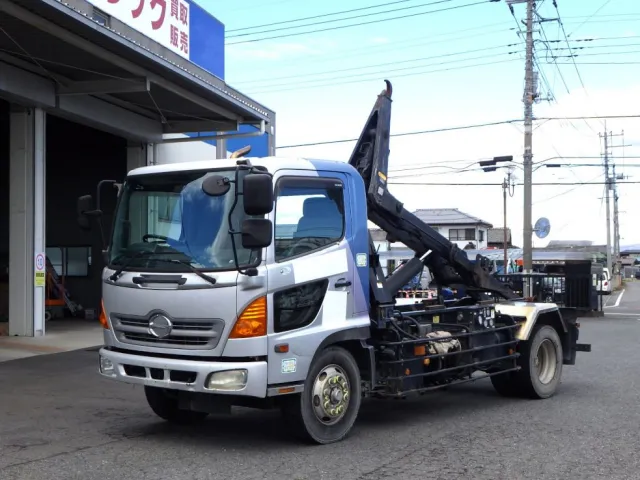 日野 レンジャー ADG-FJ7JGWAの写真1