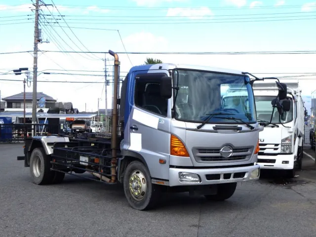 日野 レンジャー ADG-FJ7JGWAの写真2