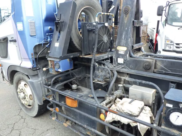 オイルクーラー付きです。|日野 レンジャー ADG-FJ7JGWAの写真11