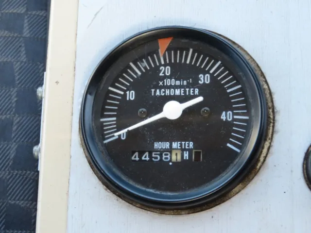 いすゞ エルフ PB-NKR81N(2WD)の写真22