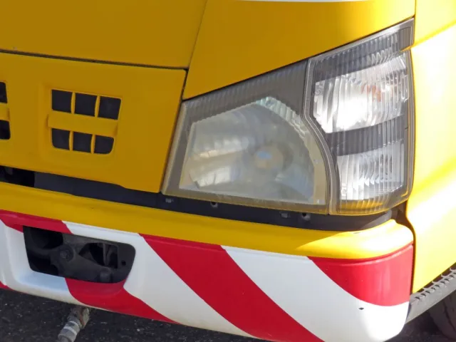 いすゞ エルフ PB-NKR81N(2WD)の写真35