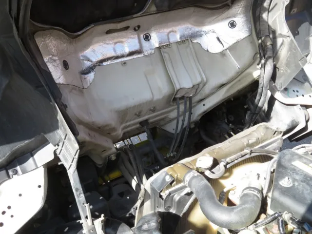 いすゞ エルフ PB-NKR81N(2WD)の写真37