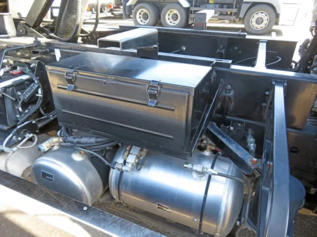 三菱 ファイター 2KG-FK72FZの写真16