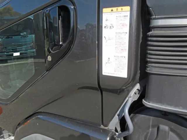 三菱 ファイター 2KG-FK72FZの写真36