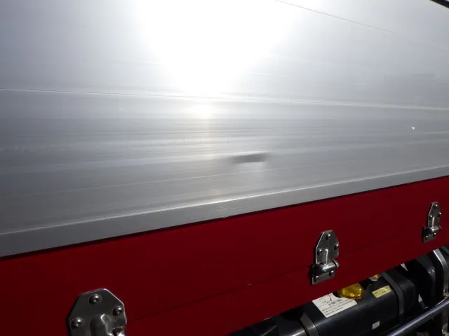 左右のアオリにキズ・ヘコミがあります。|三菱 スーパーグレート 2PG-FS74HZの写真30